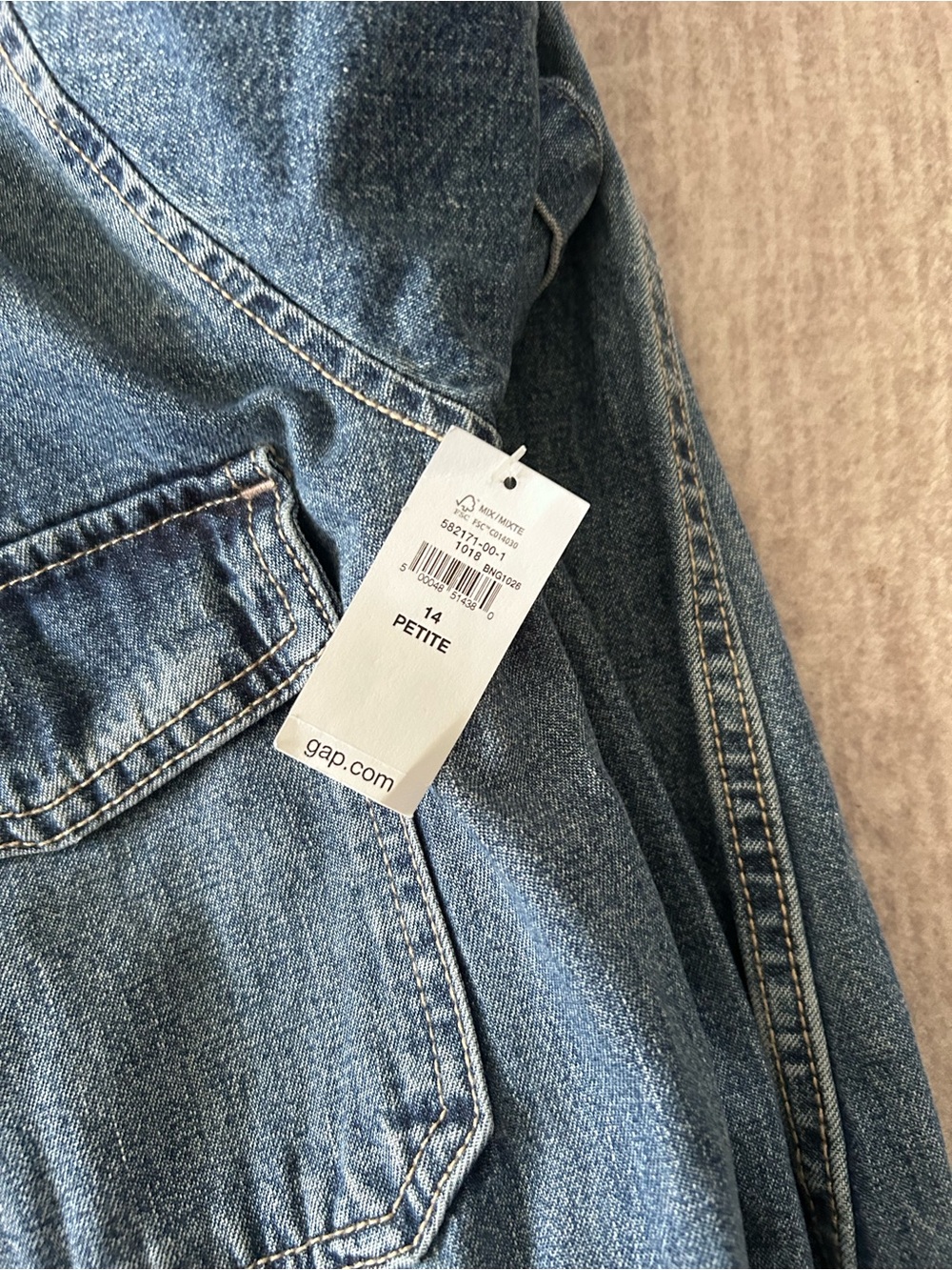 GAP Petite Denim Jumpsuit in Blue Wash - Picture 2 of 2